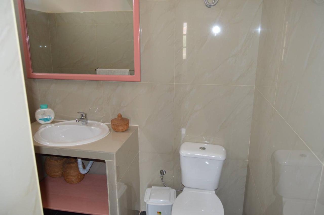 Apartamento T1 Mobiliado Com Wi-Fi Прая Екстер'єр фото